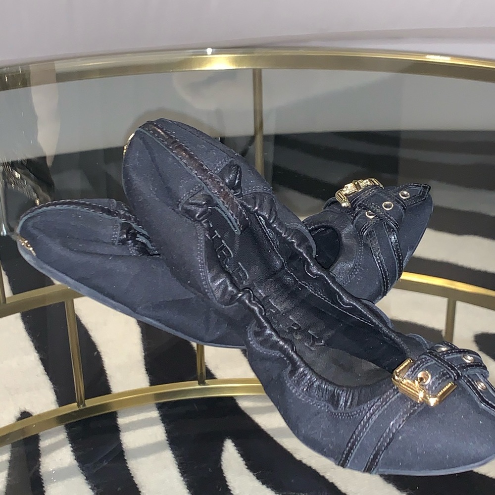 Black canvas Burberry ballet flats., size 6